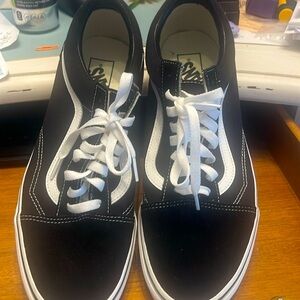 VANS Like new size 11 sneakers black suede and canvas